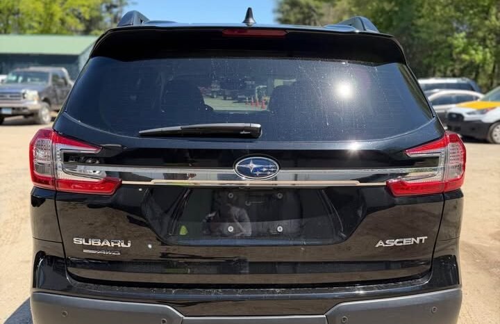 
								2024 Subaru Ascent Premium full									