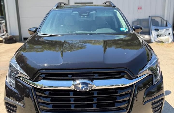 
								2024 Subaru Ascent Premium full									
