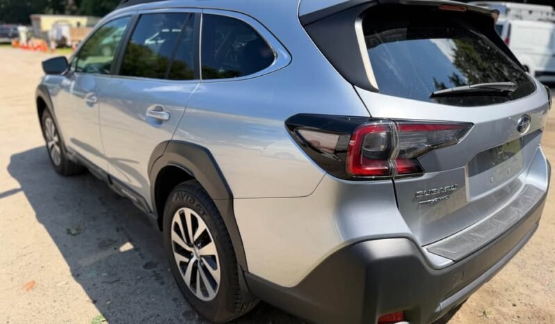 
								2025 Subaru Outback Premium full									