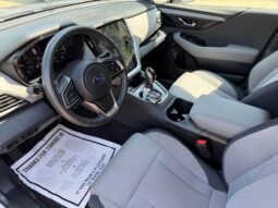 
										2025 Subaru Outback Premium full									