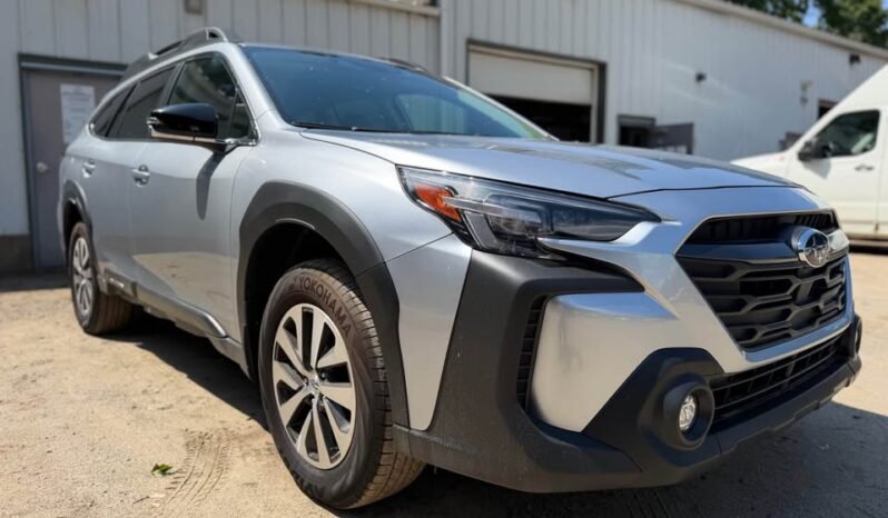 
								2025 Subaru Outback Premium full									