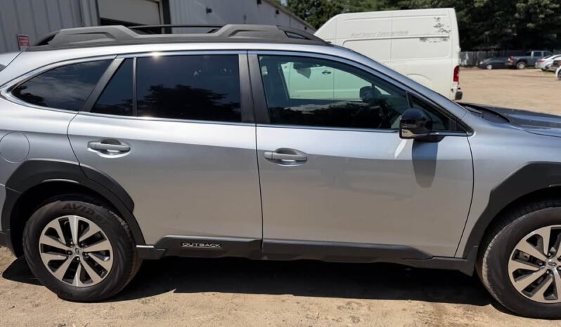 
								2025 Subaru Outback Premium full									