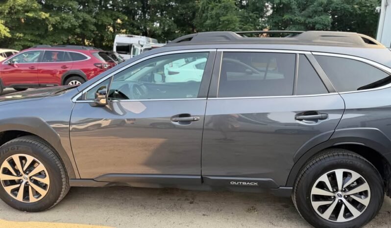 
								2025 Subaru Outback Premium full									