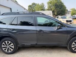 
										2025 Subaru Outback Premium full									