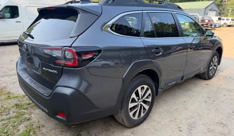 
								2025 Subaru Outback Premium full									