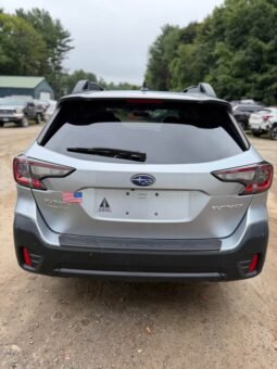 
										2022 Subaru Outback Premium full									