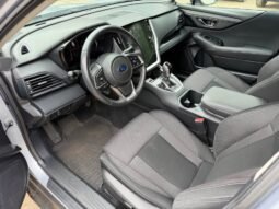 
										2022 Subaru Outback Premium full									