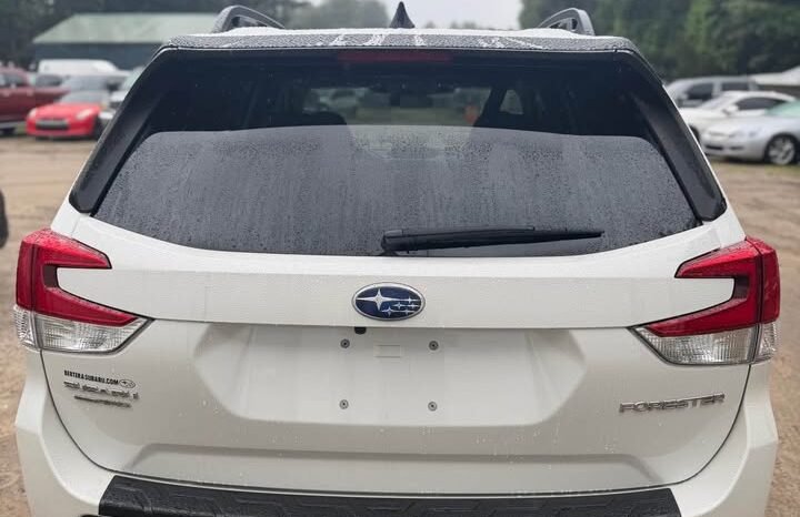 
								2024 Subaru Forester Premium full									