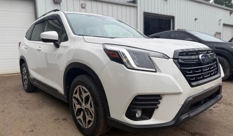 
								2024 Subaru Forester Premium full									
