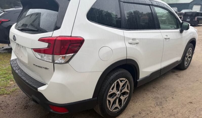 
								2024 Subaru Forester Premium full									