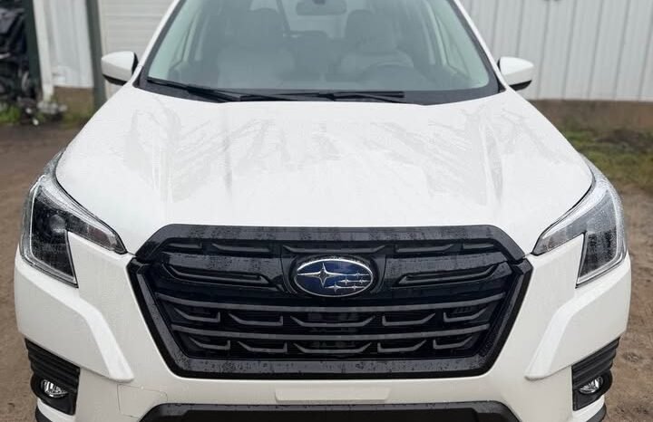 
								2024 Subaru Forester Premium full									