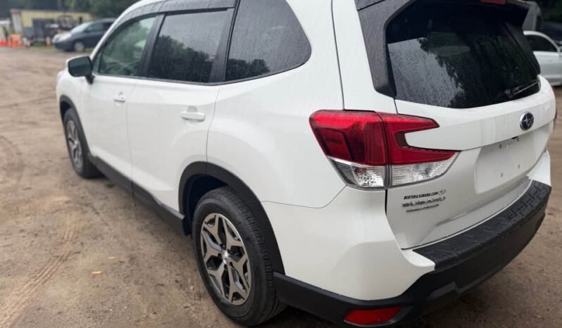 
								2024 Subaru Forester Premium full									